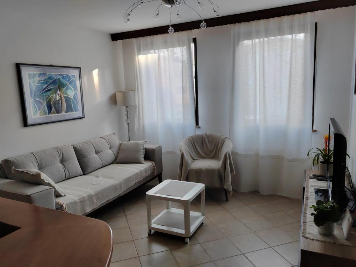 App Mirjana Lägenhet Novigrad Istria Exteriör bild